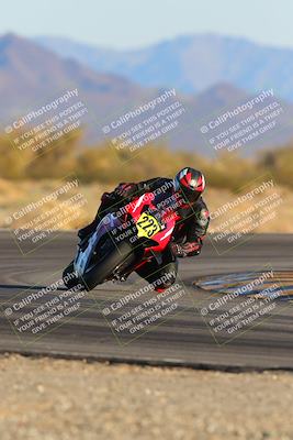 media/Jan-22-2023-CVMA (Sun) [[66d43cdebf]]/Race 17 Amateur Formula Open/